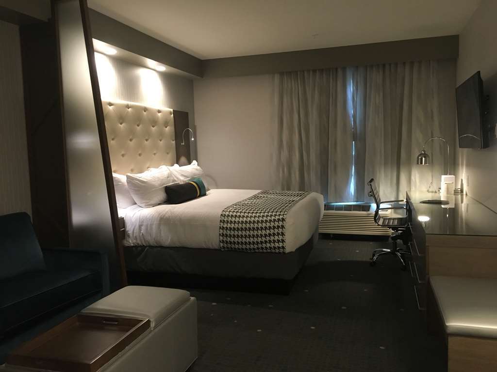 Best Western Premier Hotel At Fisher'S Landing Vancouver Rom bilde